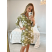Vestido confeccionado em Viscose, com modelo de camisa. Possui gola, punhos e abotoamento com abertura 100% frontal. 
