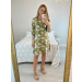 Vestido confeccionado em Viscose, com modelo de camisa. Possui gola, punhos e abotoamento com abertura 100% frontal. 