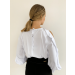 Blusa Manga Vazada confeccionada em Viscose Com Elastano. Seu tecido possibilita caimento e conforto ao modelo.